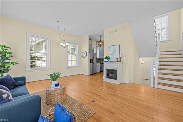 4531 Maiden LN, Norfolk, VA 23518