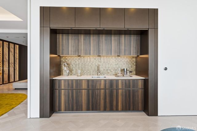 181 Fremont Street 70-PH, San Francisco, CA 94105