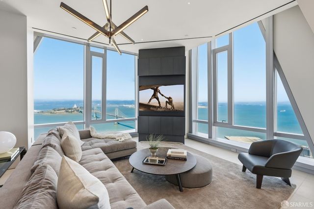181 Fremont Street 70-PH, San Francisco, CA 94105