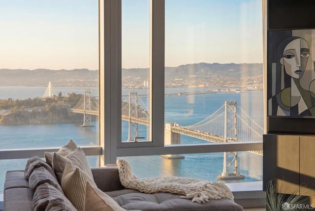 181 Fremont Street 70-PH, San Francisco, CA 94105