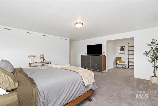 122 Insight Ct, Middleton, ID 83644