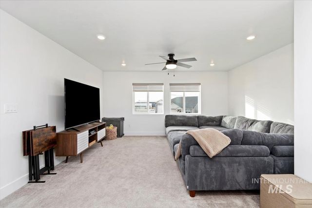 122 Insight Ct, Middleton, ID 83644