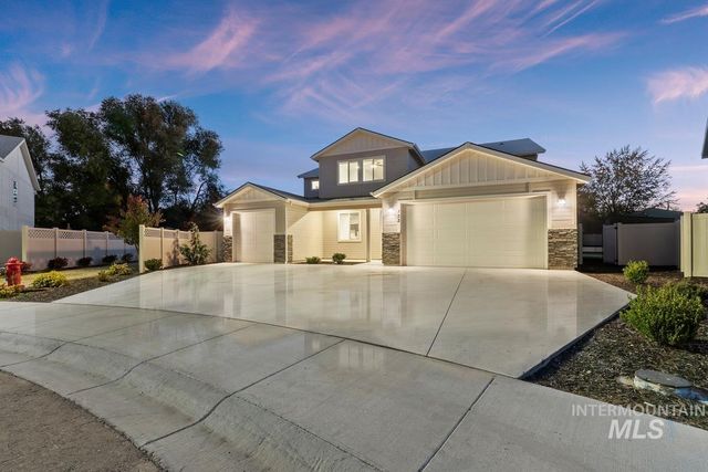 122 Insight Ct, Middleton, ID 83644