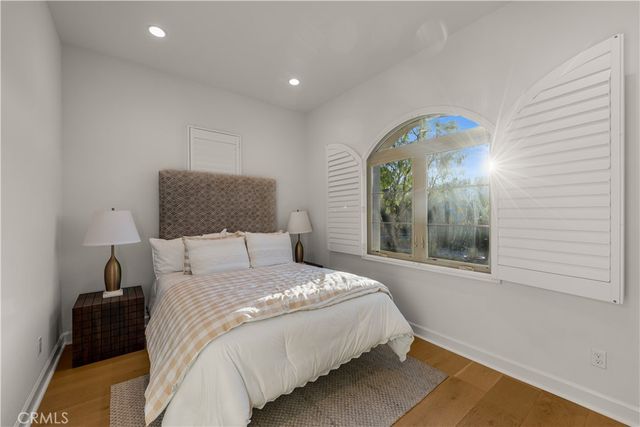 242 Sutters Ml, Irvine, CA 92602