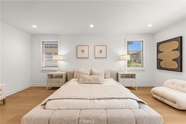 242 Sutters Ml, Irvine, CA 92602
