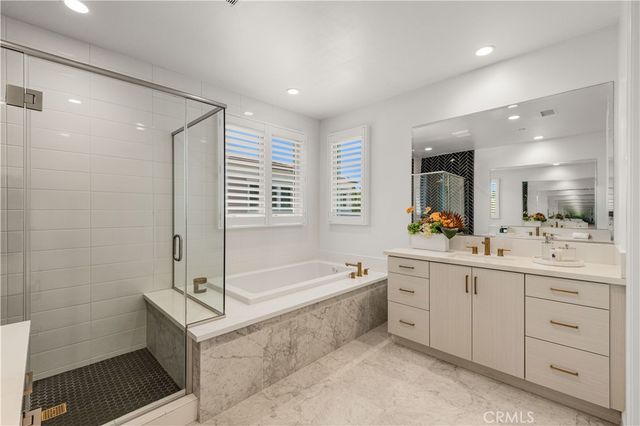 242 Sutters Ml, Irvine, CA 92602