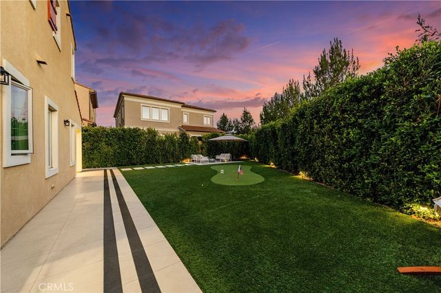 242 Sutters Ml, Irvine, CA 92602