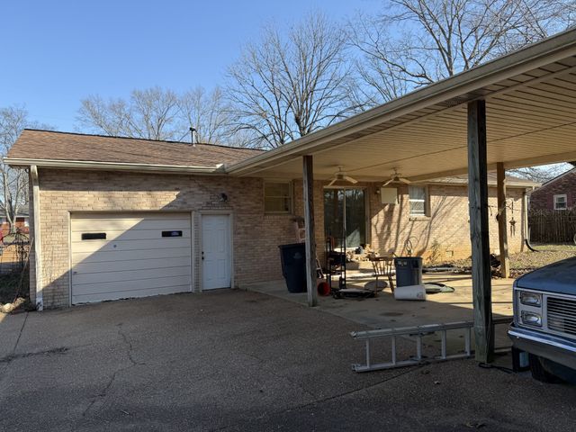 112 Johns St, La Vergne, TN 37086