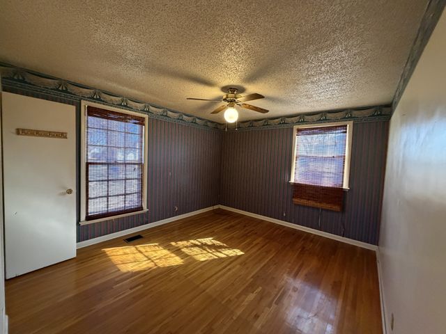 112 Johns St, La Vergne, TN 37086