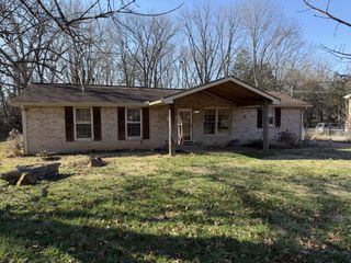 112 Johns St, La Vergne, TN 37086