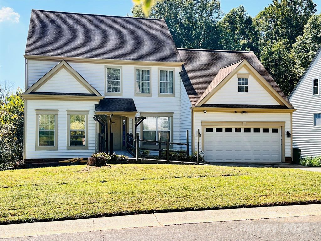 105 Lyman Oak Court, Fort Mill, SC 29715