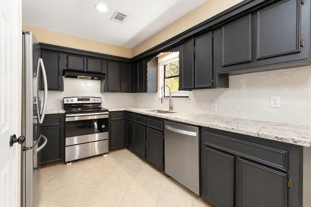 7507 Maple Lane, Baytown, TX 77521