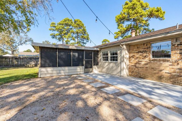 7507 Maple Lane, Baytown, TX 77521