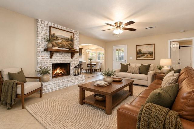 7507 Maple Lane, Baytown, TX 77521