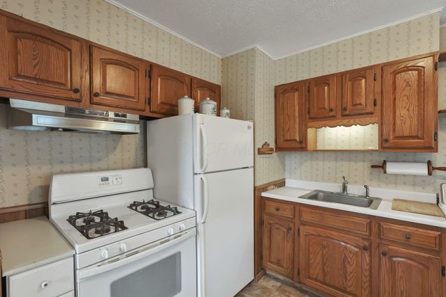 2837 Lowell Drive, Columbus, OH 43204