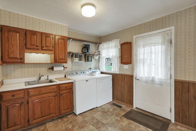 2837 Lowell Drive, Columbus, OH 43204