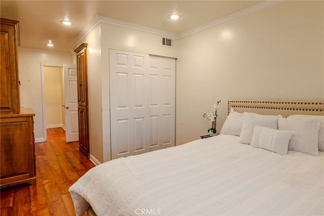 5460 White Oak Avenue C224, Encino, CA 91316