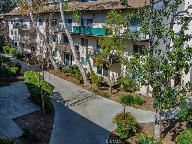5460 White Oak Avenue C224, Encino, CA 91316