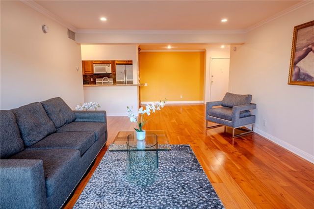 5460 White Oak Avenue C224, Encino, CA 91316
