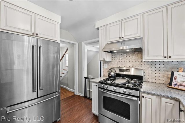 429 Roland Road, Grosse Pointe Farms, MI 48236