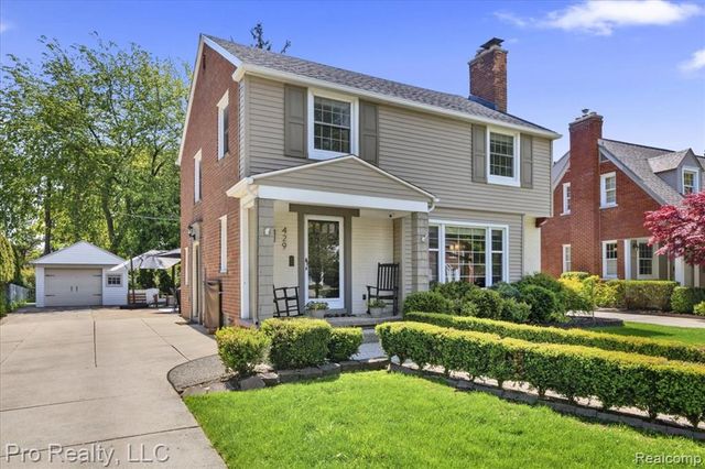 429 Roland Road, Grosse Pointe Farms, MI 48236