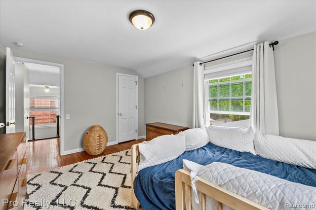 429 Roland Road, Grosse Pointe Farms, MI 48236