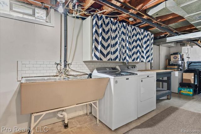 429 Roland Road, Grosse Pointe Farms, MI 48236