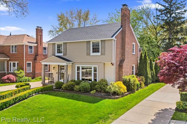 429 Roland Road, Grosse Pointe Farms, MI 48236