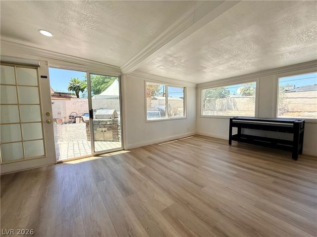 228 South 16th Street, Las Vegas, NV 89101
