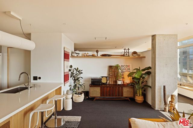 1155 S Grand Avenue 2107, Los Angeles, CA 90015