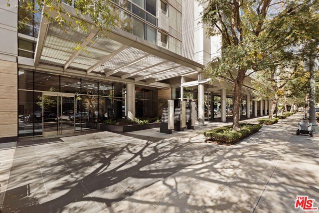 1155 S Grand Avenue 2107, Los Angeles, CA 90015