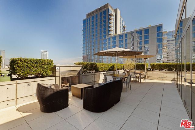 1155 S Grand Avenue 2107, Los Angeles, CA 90015