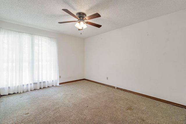 102 Vintage Drive, Waxahachie, TX 75165