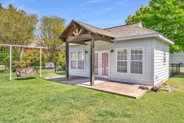 102 Vintage Drive, Waxahachie, TX 75165