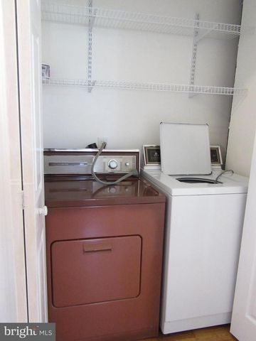 209 SHENANDOAH AVE, Winchester, VA 22601