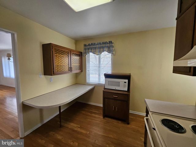 209 SHENANDOAH AVE, Winchester, VA 22601