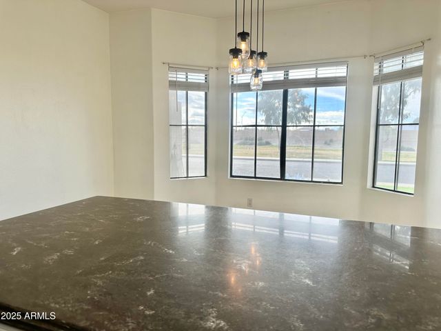 8916 W CHERRY HILLS Drive, Peoria, AZ 85345