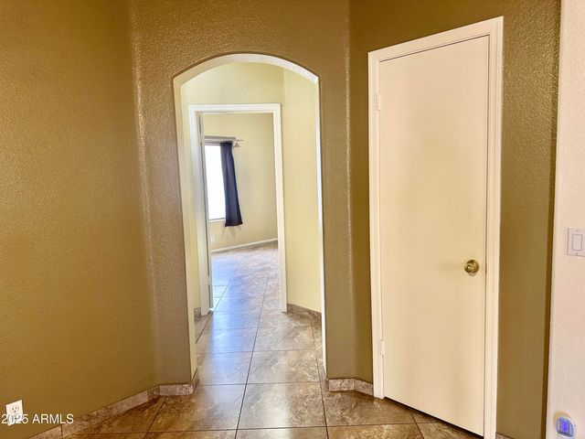 8916 W CHERRY HILLS Drive, Peoria, AZ 85345