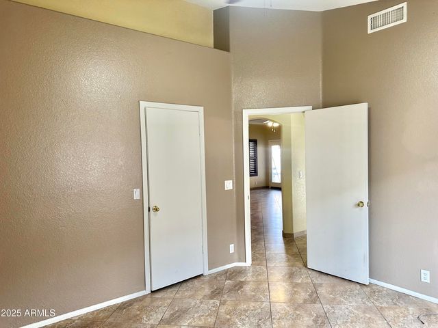 8916 W CHERRY HILLS Drive, Peoria, AZ 85345