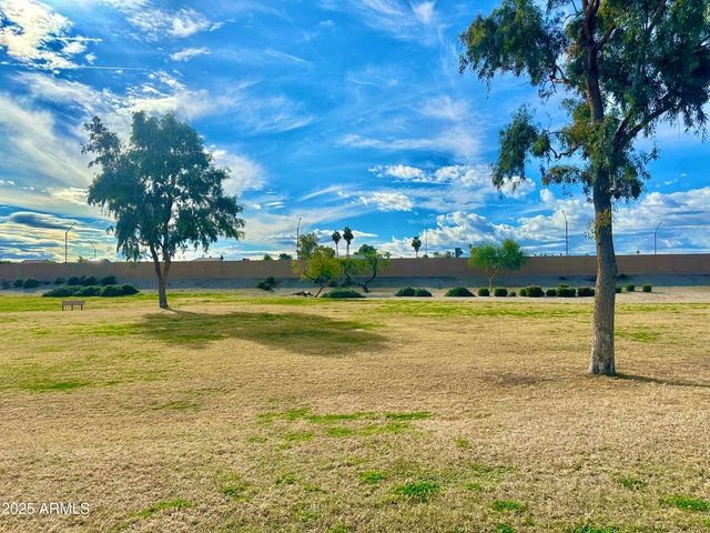 8916 W CHERRY HILLS Drive, Peoria, AZ 85345