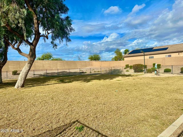 8916 W CHERRY HILLS Drive, Peoria, AZ 85345