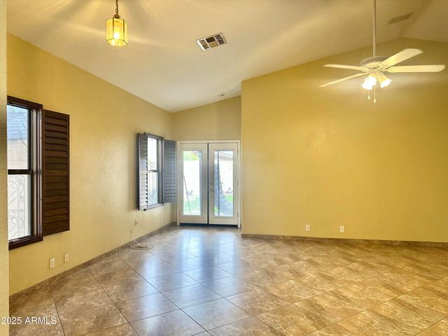 8916 W CHERRY HILLS Drive, Peoria, AZ 85345