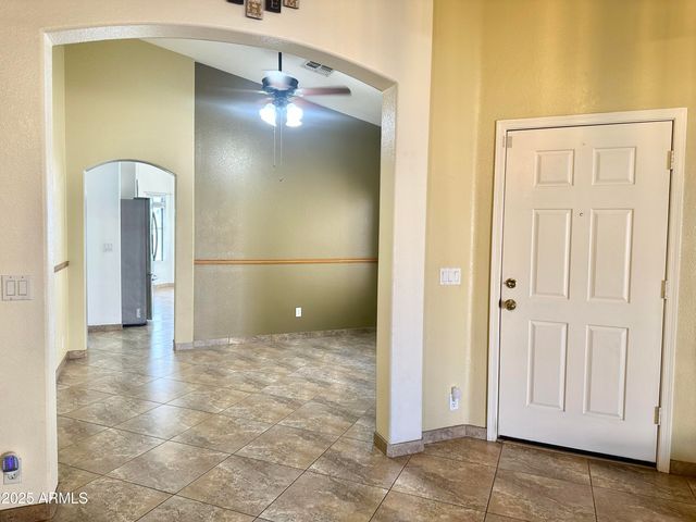 8916 W CHERRY HILLS Drive, Peoria, AZ 85345