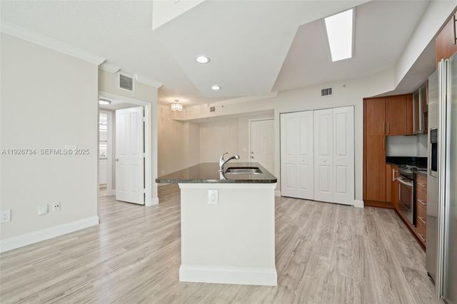 600 S Dixie Hwy 237, West Palm Beach, FL 33401