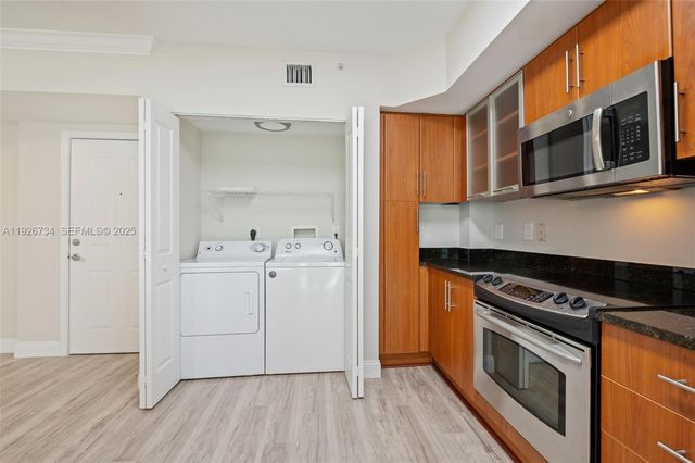 600 S Dixie Hwy 237, West Palm Beach, FL 33401