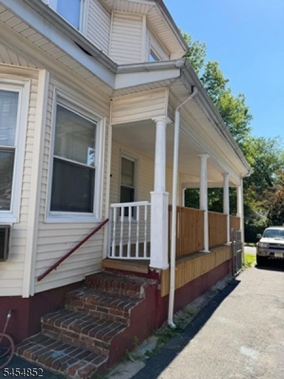 23 Washington Ter, East Orange City, NJ 07017 — photo 4