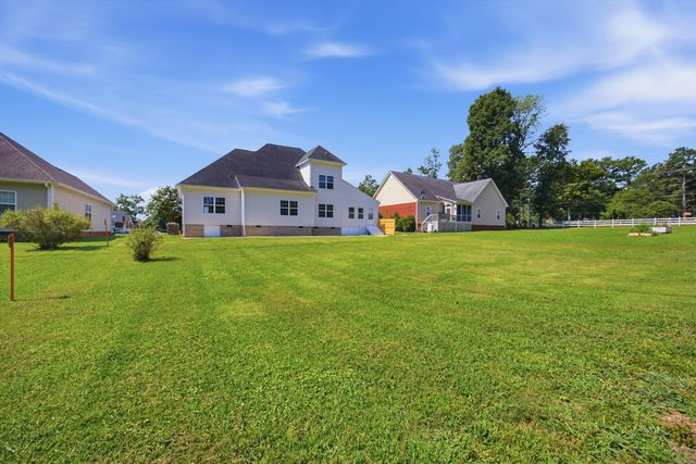 29 Arbor Woods Circle, Ringgold, GA 30736
