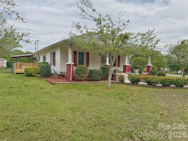 2102 Hickory Grove Road, Gastonia, NC 28056