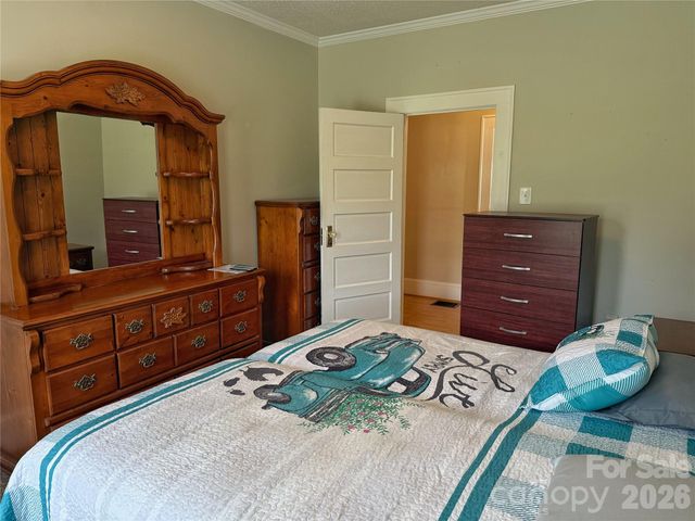 2102 Hickory Grove Road, Gastonia, NC 28056