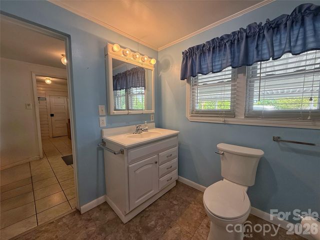 2102 Hickory Grove Road, Gastonia, NC 28056